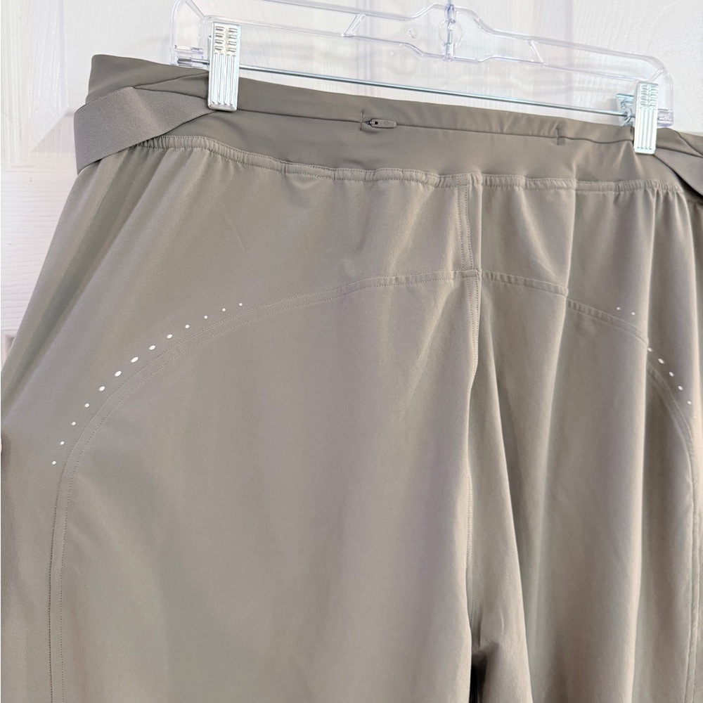 Lululemon Adapted State High-Rise Airflow Jogger in 'Cobalt Dust' - Women's 14 - Picture 11 of 13